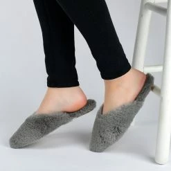 Best deal ❤️ Journee Collection 👩 Women's Faux Fur Sundown Slipper ✨ -Journee Collection Sales 673d26027f814b5daa62c27891ed78cc d5e0a25b b7d0 4479 a82f c4958dd4563f 1080x